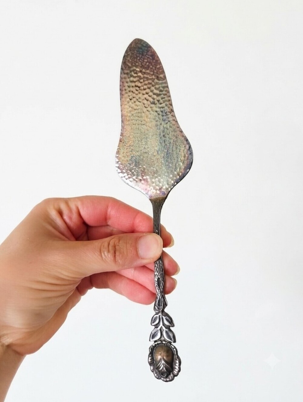 Vintage Hammered Silver-Plated Cake & Pie Server with Rose Motif